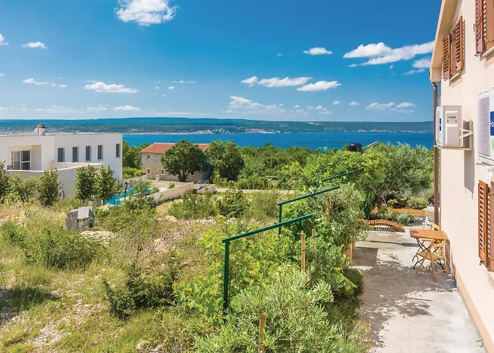Four-bedroom With Sea View 01 Ferienhaus