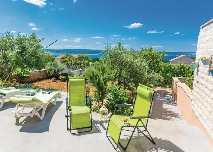 Ferienhaus Four-bedroom With Sea View 01 Maslenica