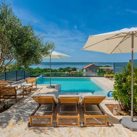 Four-bedroom With Sea View 01 * Maslenica