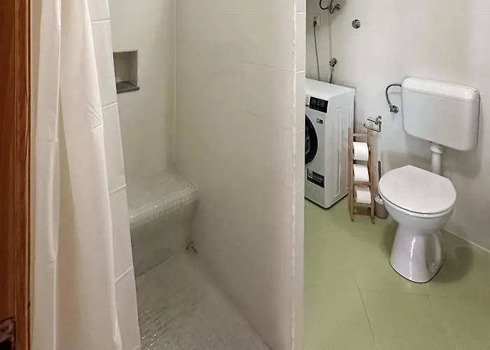 Four-bedroom With Sea View 01 * 马斯莱尼察