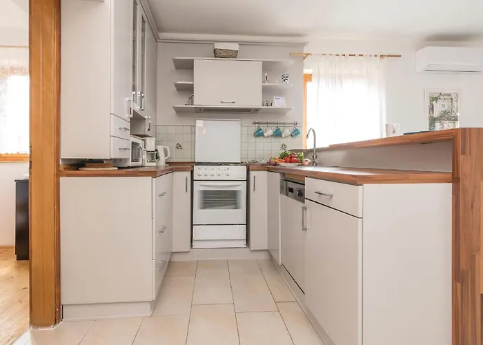 Four-bedroom With Sea View 01 度假居 *